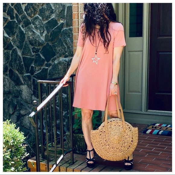 CHIC ROSE T-SHIRT SIDE POCKET SWING DRESS - Picture 3 of 10